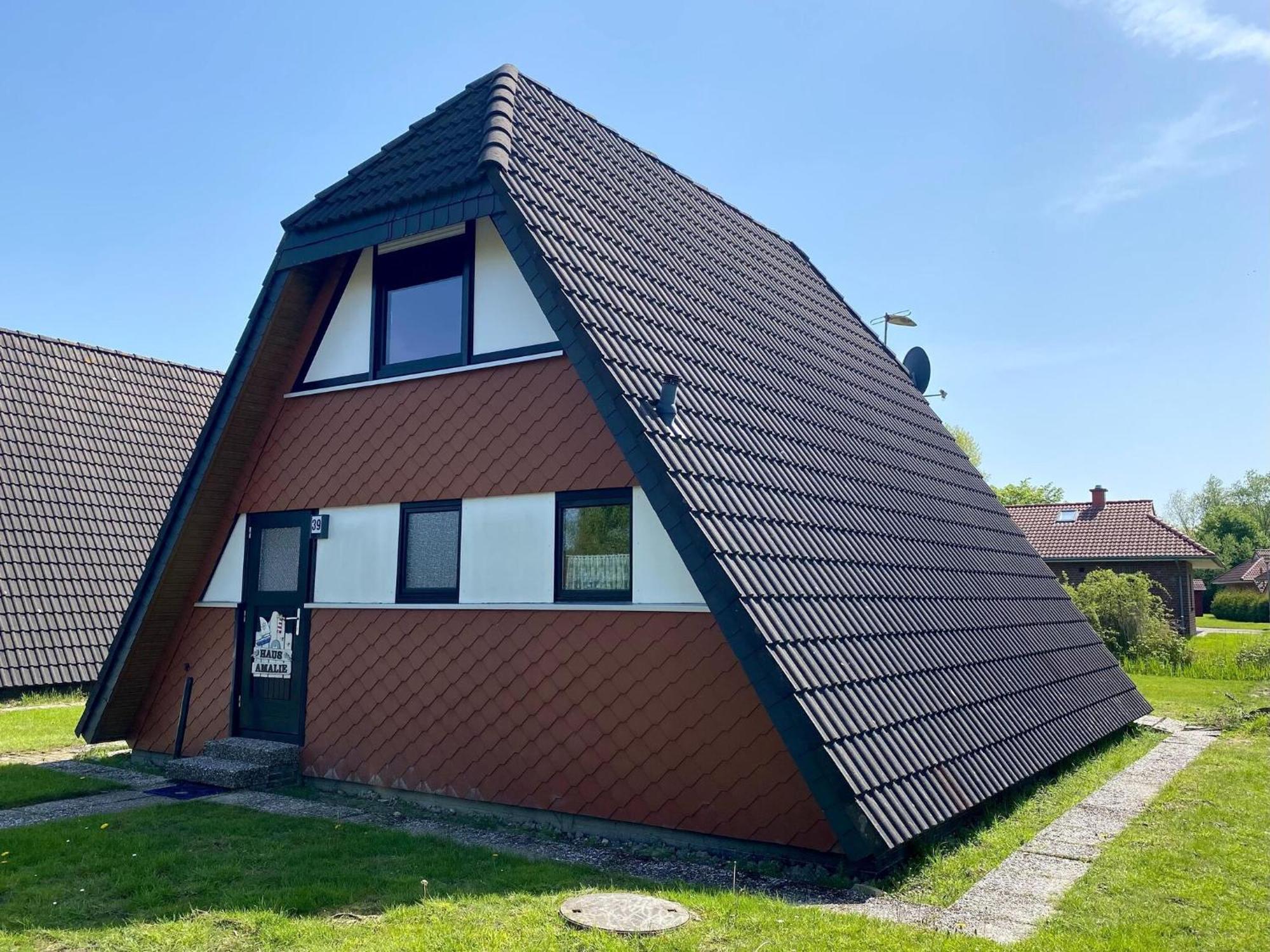 Ferienhaus Amalie, ブルハーフェ エクステリア 写真